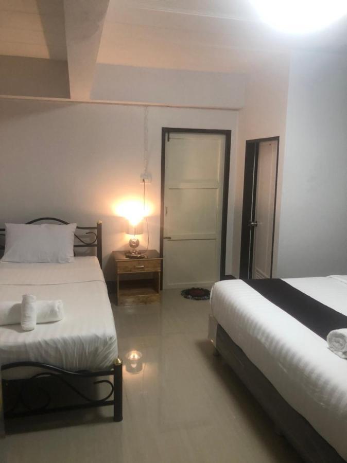 Y&N House Hotell Prachuap Khiri Khan Eksteriør bilde